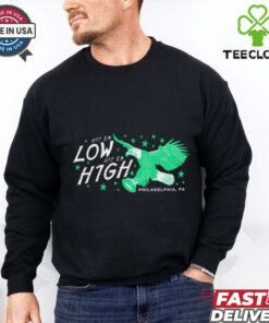 Official Hit ‘Em Low Hit ‘Em High Philadelphia Eagles vs Washington Commanders NFL Philadelphia PA t shirt