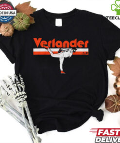 Official Justin Verlander San Francisco Giants Ace Pose MLB 2025 T-shirt featuring a dynamic design of the star pitcher in action. Celebrate Verlander's talent and his impact on the Giants with this stylish, must-have apparel for true baseball fans.