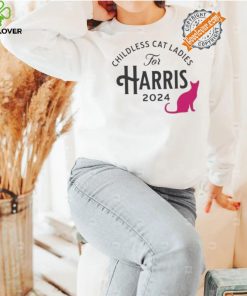 Official Kamala harris childless cat lady comfort colors shirt