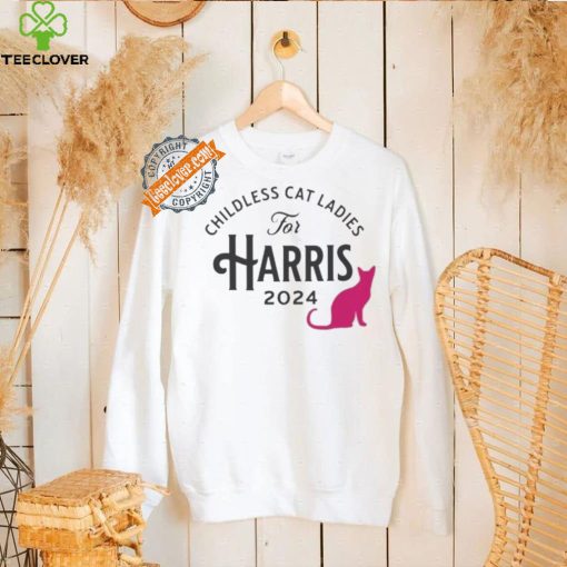 Official Kamala harris childless cat lady comfort colors shirt