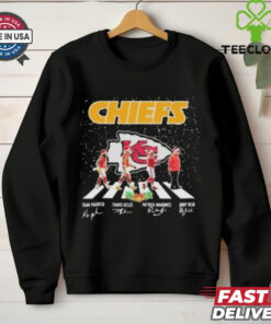 Official Kansas City Chiefs Merry Chirtsmas Signature T shirt