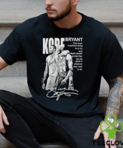 Official Kobe Bryant Signature Los Angeles Lakers T Shirt
