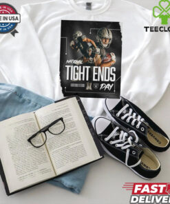 Official Las Vegas Raiders Happy National Tight Ends Day Signature Poster t shirt 1 Official Las Vegas Raiders Happy National Tight Ends Day Signature Poster t shirt