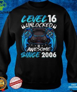Official Level 16 Unlocked Awesome Since 2006 16th Birthday Gaming Sweater Shirt
