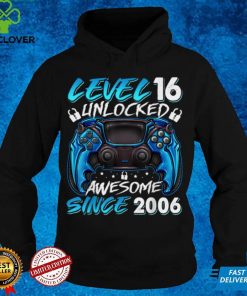Official Level 16 Unlocked Awesome Since 2006 16th Birthday Gaming Sweater Shirt
