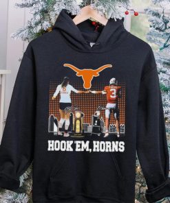 Official Madisen Skinner And Quinn Ewers Texas Hook ‘Em, Horns Signatures Shirt
