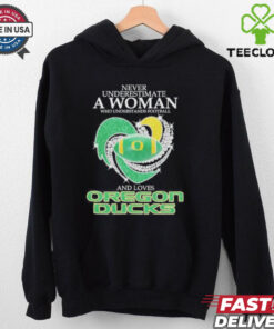 Official Never Underestimate A Woman Who Understand Football And Loves Oregon Ducks X Heart Diamond Shirt