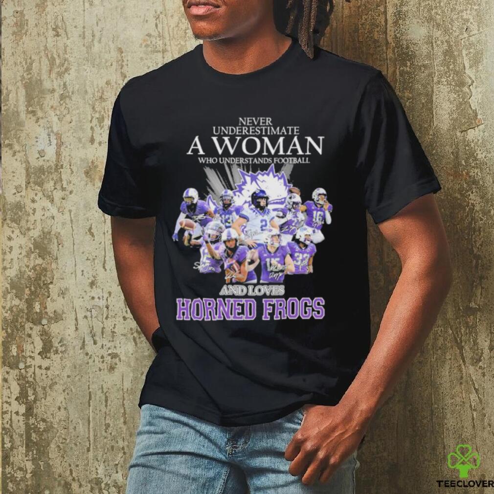 Official Never Underestimate A Woman Who Understands Football And Loves Horned Frogs Shirt Official Never Underestimate A Woman Who Understands Football And Loves Horned Frogs Shirt