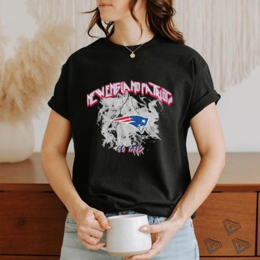 Official New England Patriots Wear By Erin Andrews Boyfriend Shirt