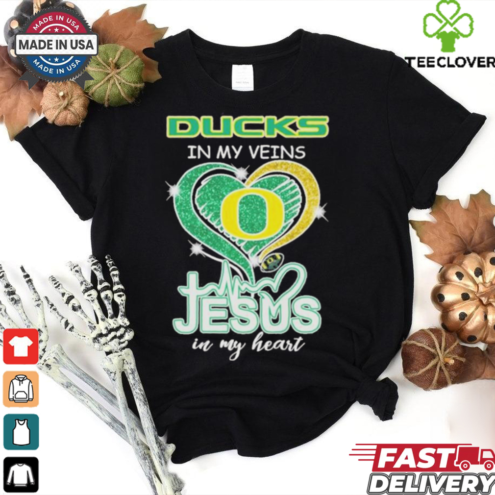 Official Oregon Ducks In My Veins Jesus In My Heart Diamond Heart Shirt Official Oregon Ducks In My Veins Jesus In My Heart Diamond Heart Shirt