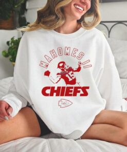 Official Patrick Mahomes Kansas City Chiefs throw the ball shirt