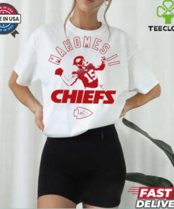 Official Patrick Mahomes Kansas City Chiefs throw the ball shirt
