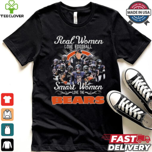 Official Real Women Love Football Smart Women Love The Chicago Bears Signatures 2024 Shirt