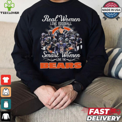Official Real Women Love Football Smart Women Love The Chicago Bears Signatures 2024 Shirt