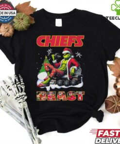 Official Santa Grinch Gymmer Kansas Chiefs NFL 2025 Beast Christmas Shirt