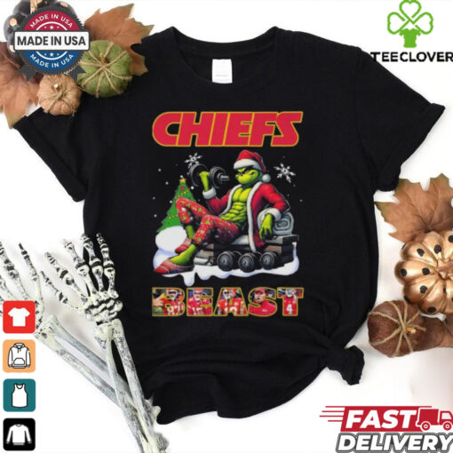 Official Santa Grinch Gymmer Kansas Chiefs NFL 2025 Beast Christmas Shirt