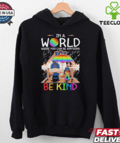 Official Snoopy And Charlie Brown Auburn Tigers In A World Where You Can Be Anything Be Kind The Peanuts T shirts