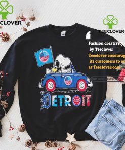 Official Snoopy And Woodstock Driving Car Detroit Sports Teams Flag T Shirt