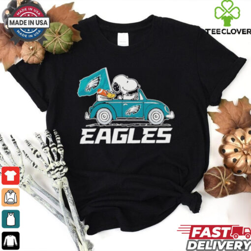 Official Snoopy And Woodstock Driving Car Philadelphia Eagles The Peanuts T shirts