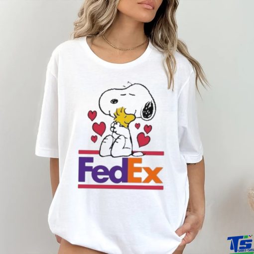 Official Snoopy And Woodstock Loves FEDEX Logo Shirt