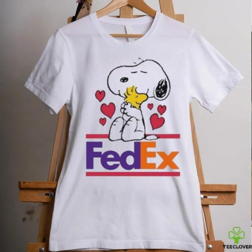 Official Snoopy And Woodstock Loves FEDEX Logo Shirt