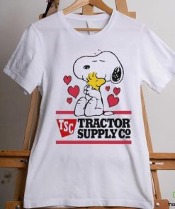 Official Snoopy And Woodstock Loves Tractor Supply Logo Shirt