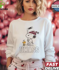 Official Snoopy And Woodstock Peanuts x UMass Hockey Anthem t shirt