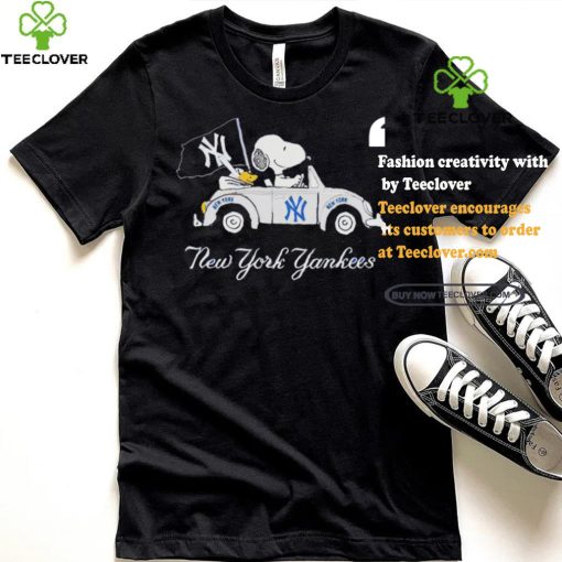 Official Snoopy Drives Car With New York Yankees Flag T Shirt