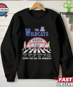 Official The Arizona Wildcats Basketball 121th 1904 2025 Players Thank You For The Memories Signatures Shirt