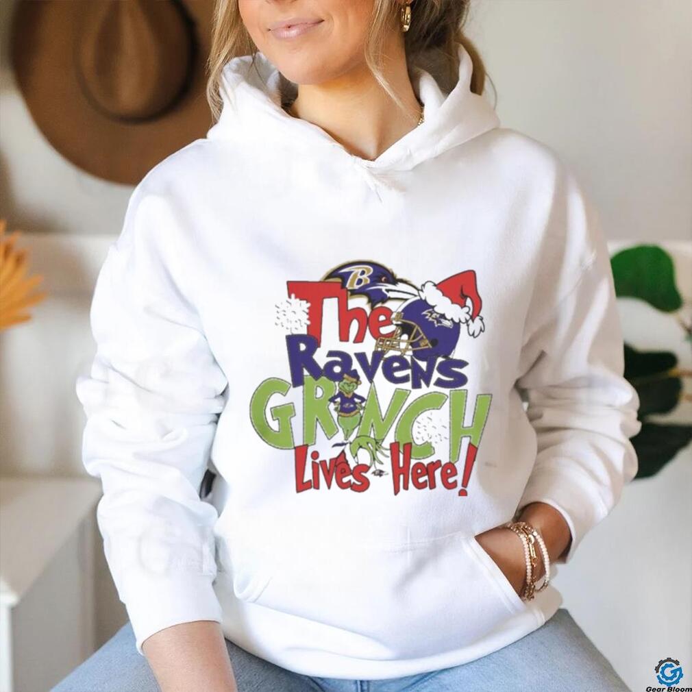 Official The Baltimore Ravens Grinch Lives Here Christmas T Shirt Official The Baltimore Ravens Grinch Lives Here Christmas T Shirt