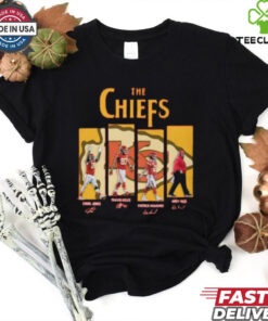 Official The Chiefs Team Players Signatures Shirt