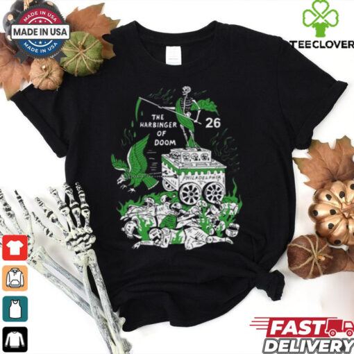 Official The Harbinger Of Doom Birds Philadelphia Eagles NFL 26 Skeleton t shirt
