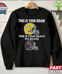 Official This Is Your Brain Green Bay Packers This Is Your Brain On Drugs Chicago Bears Shirt