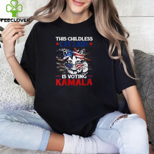 Official This childless cat lady is voting Kamala America flag 2024 T shirt