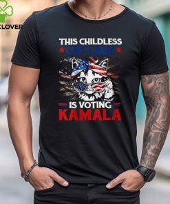 Official This childless cat lady is voting Kamala America flag 2024 T shirt