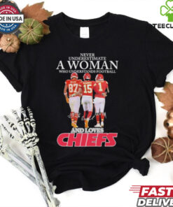 Official Travis Kelce And Patrick Mahomes Xavier Worthy Never Underestimate A Woman Who Understands Football And Loves Kansas City Chiefs Signatures T shirts