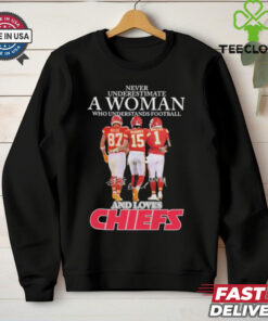 Official Travis Kelce And Patrick Mahomes Xavier Worthy Never Underestimate A Woman Who Understands Football And Loves Kansas City Chiefs Signatures T shirts