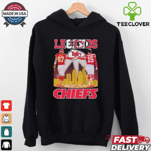 Official Travis Kelce X Patrick Mahomes Legends Skyline Kansas City Chiefs Signatures T shirts