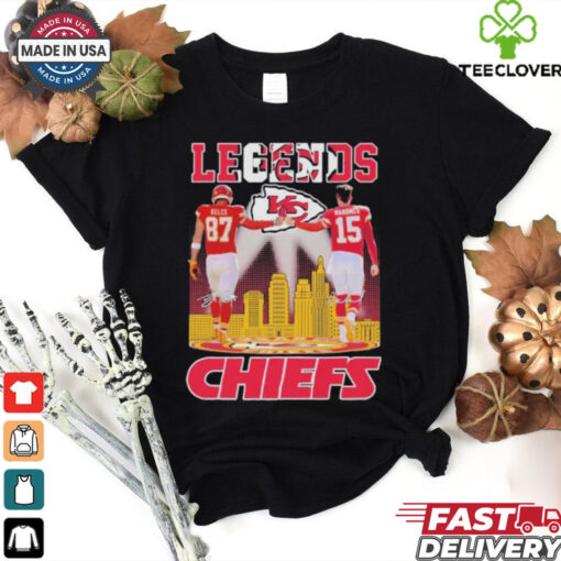 Official Travis Kelce X Patrick Mahomes Legends Skyline Kansas City Chiefs Signatures T shirts