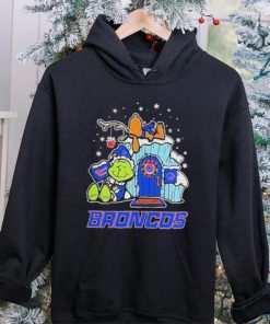 Official boise State Broncos Grinch Nuts Welcome Christmas T Shirt