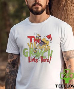 Official grinch Hat Santa The Minnesota Vikings Lives Here Christmas Shirt