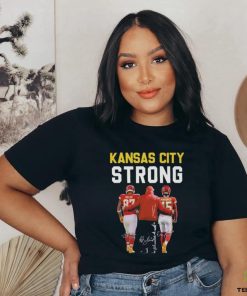 Official kansas City Strong Travis Kelce Andy Reid And Patrick Mahomes Signatures Shirt