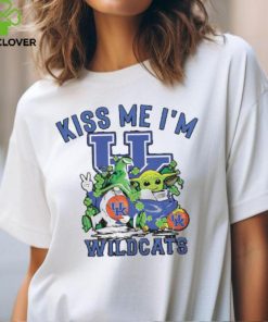 Official kentucky Wildcats Happy St. Patrick’s Day Baby Yoda T Shirt
