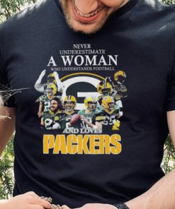 Official never underestimate a woman who understands football and loves Packers signatures 2022 shirt