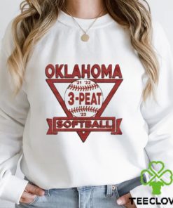 Official oklahoma 3 Peat Vintage Softball T Shirt 2 Official oklahoma 3 Peat Vintage Softball T Shirt