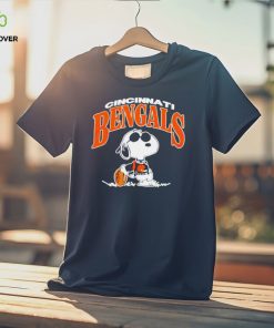 Official snoopy Cincinnati Bengals Football T shirt