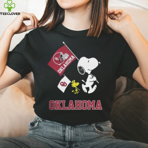 Oklahoma Snoopy Flags Funny Classic T Shirt