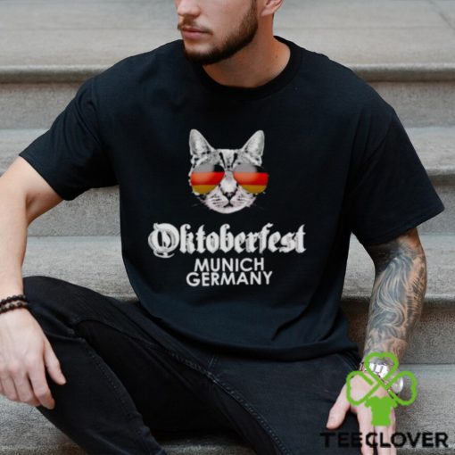 Oktoberfest Cat Munich Germany flag hoodie, sweater, longsleeve, shirt v-neck, t-shirt