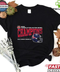 Ole Miss Rebels 2025 TaxSlayer Gator Bowl Champions Vintage Style With Helmet Unisex T Shirt