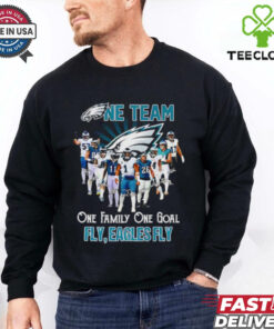 One team one family one goal fly Eagles fly players  2D T shirt